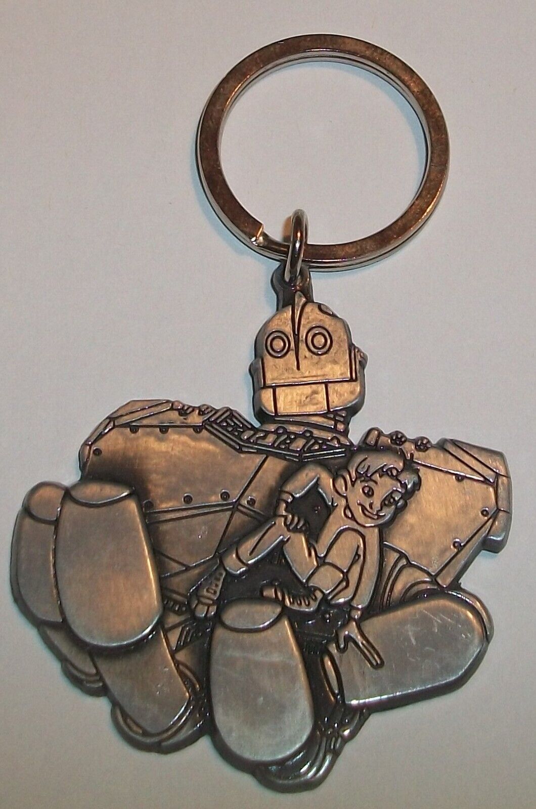 The Iron Giant with Hogarth Warner Bros RARE metal(Pewter) Keychain 