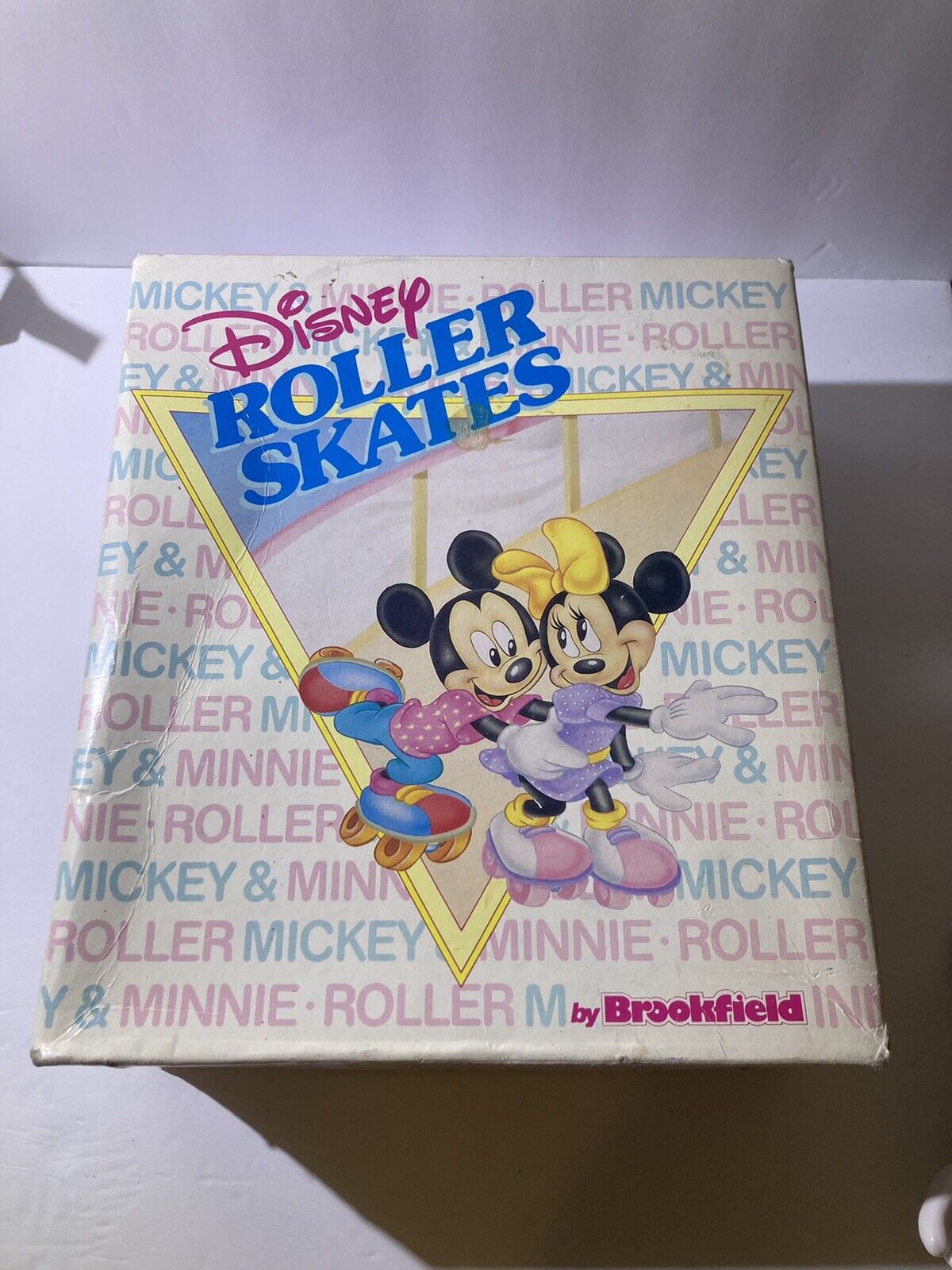 vintage Brookfield Disneyana rollerskates roller minnie size 2 Clean Barely Used