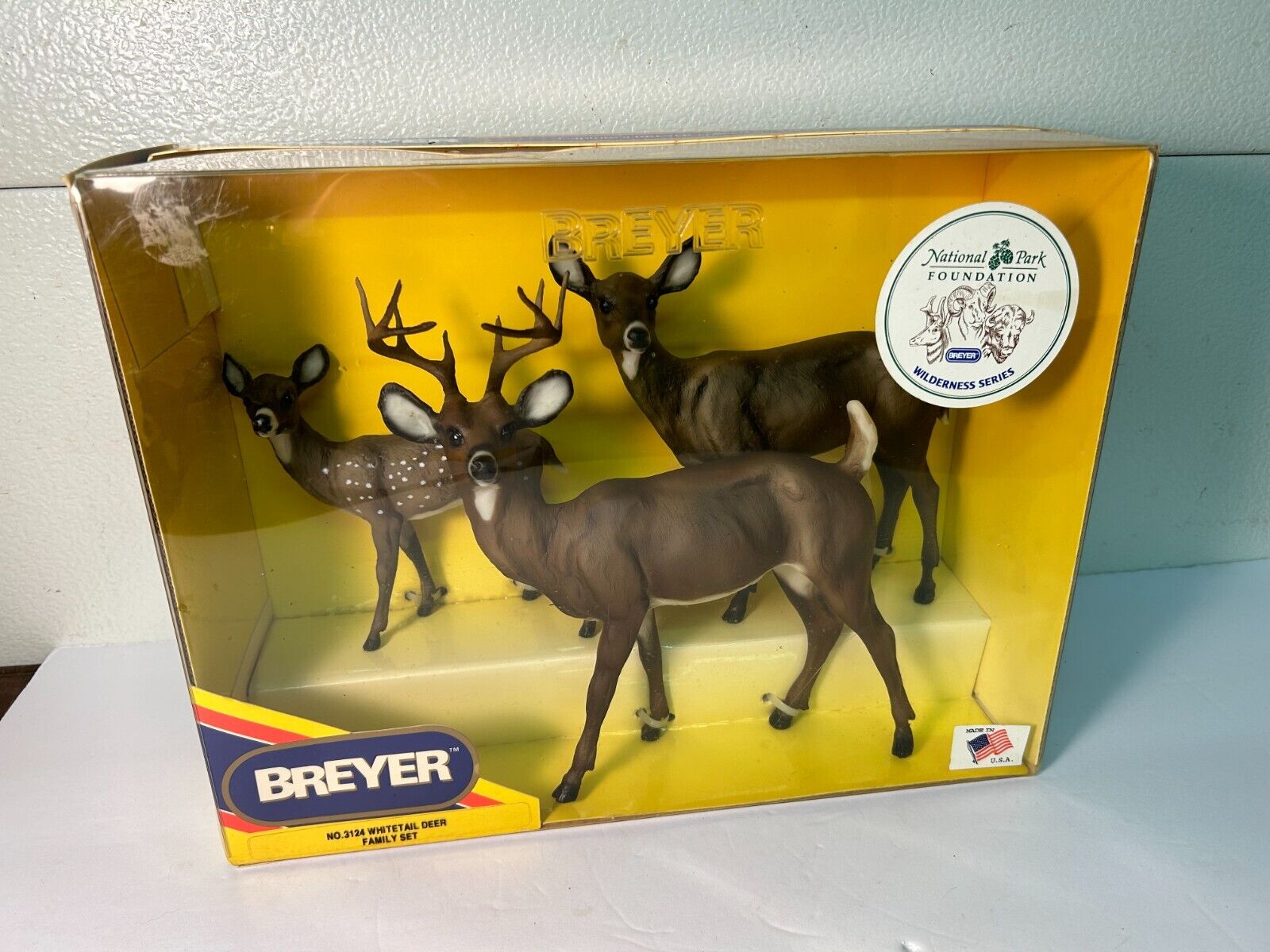 Vintage Breyer No. 3124 Whitetail Deer Family Set Wilderness Series Box