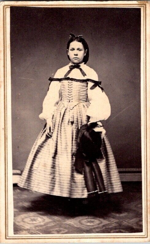 Young Lady in Pretty Dress, Hat & Shawl, 1860s CDV Photo. #2072
