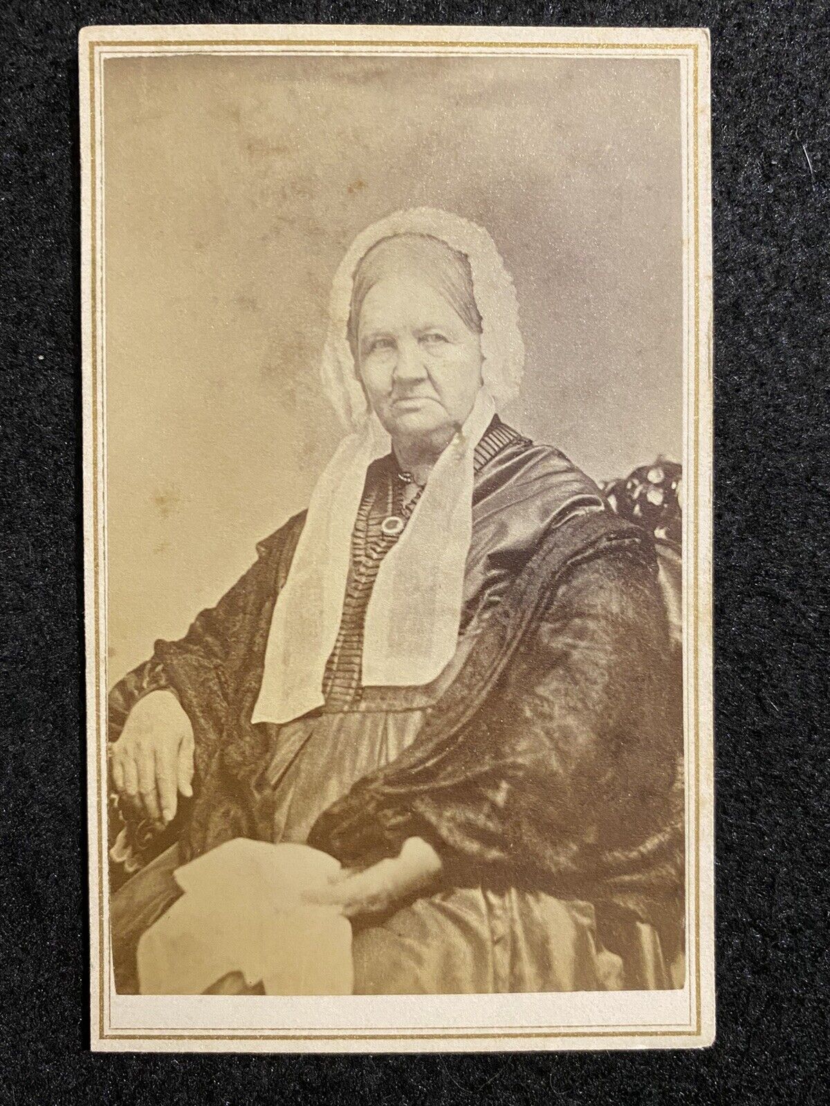 Waterbury Connecticut CT Pretty Older Woman Civil War Era Antique CDV Photo