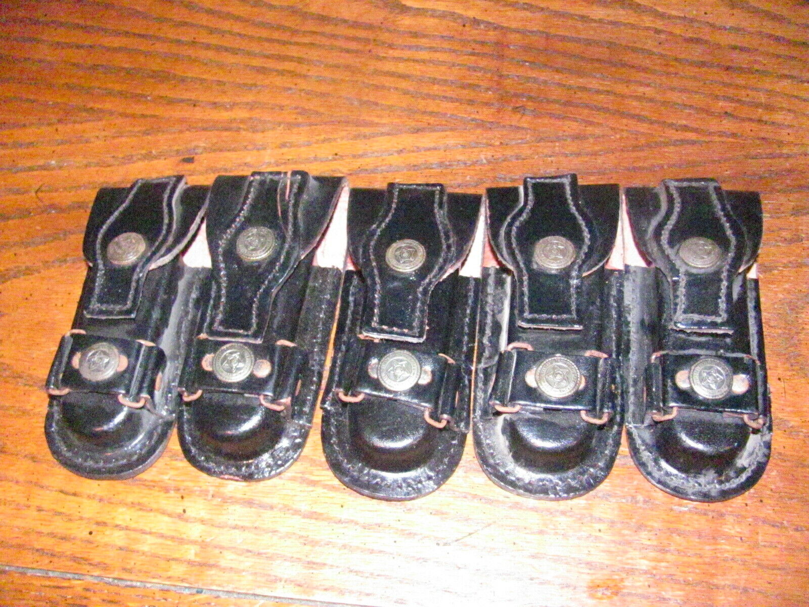 lot of 5 Oklahoma black leather pouches holds 4\
