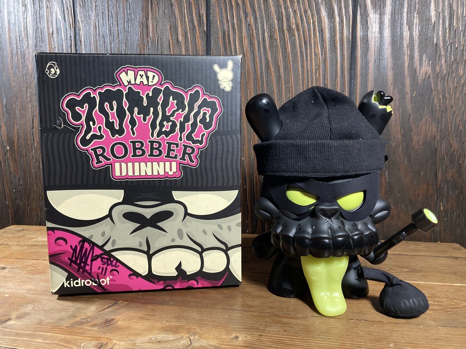 Kidrobot MAD Zombie Robber Dunny SDCC 2011 8” Vinyl Toy Signed