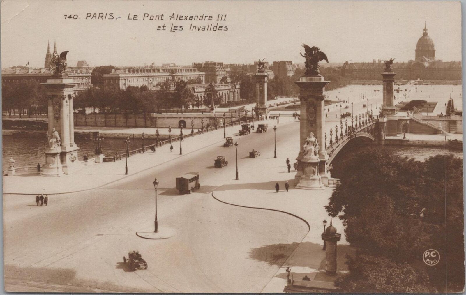 RPPC Postcard Le Pont Alexandre III et Les Invalides Paris France