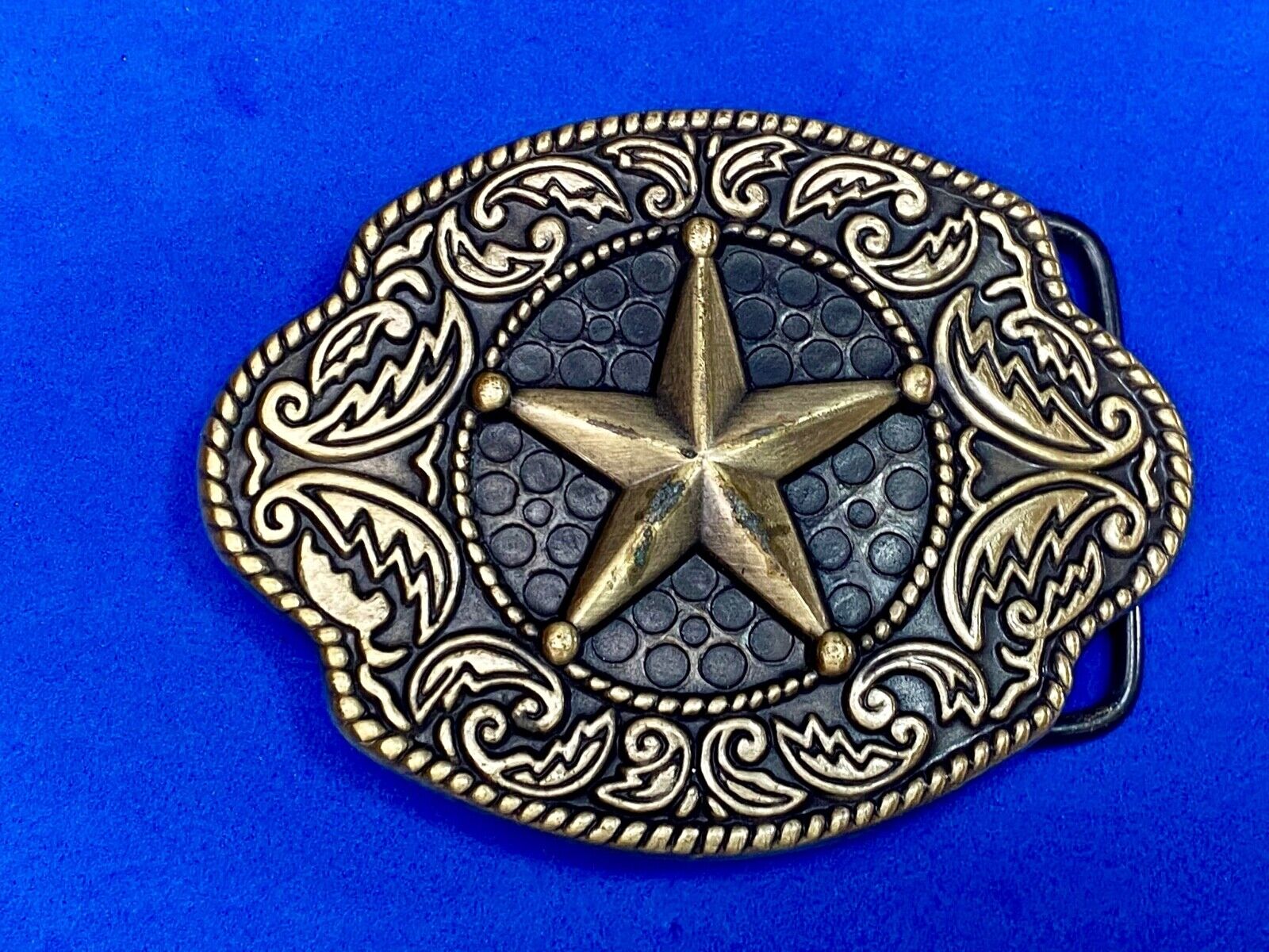 Raised Texas Star On Black And Brass Color Western Belt Buckle 