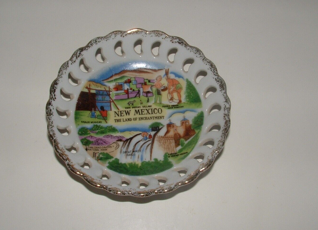 New Mexico Land of Enchantment Plate ( White Sands, Carlsbad, Etc. ), pre-owned
