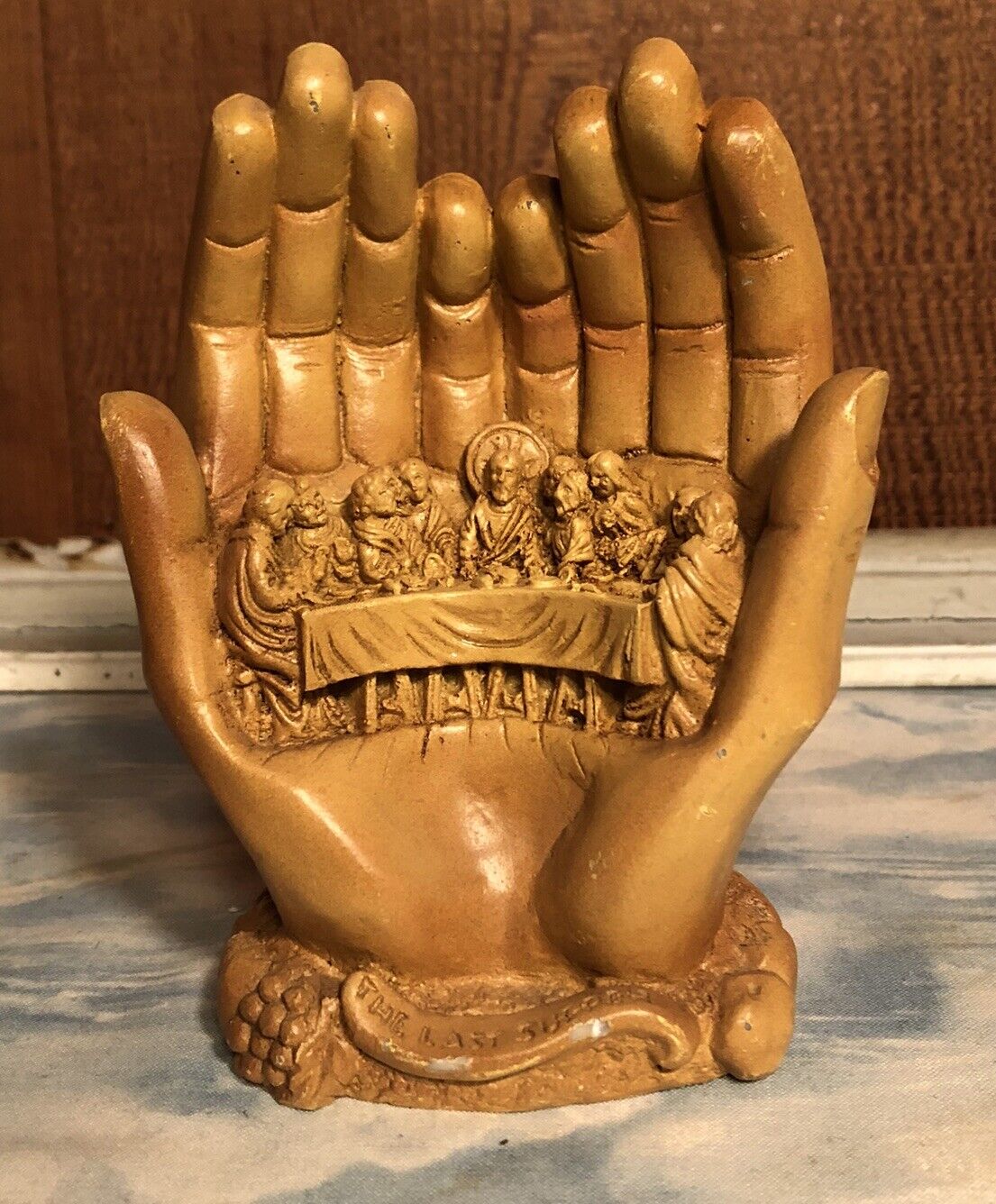 Vintage HAND Carved Jesus LAST SUPPER Statue Praying GOD Hands 3x6” CHRIST