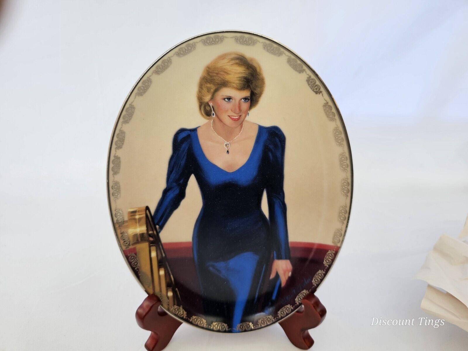 BRADFORD EXCHANGE DIANA  QUEEN OF OUR HEARTS AN ENCHANTED PRINCESS PLATE 