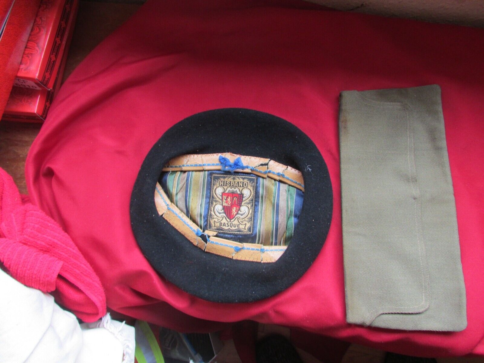 Rare WW2 Spanish Oversea Hat & \