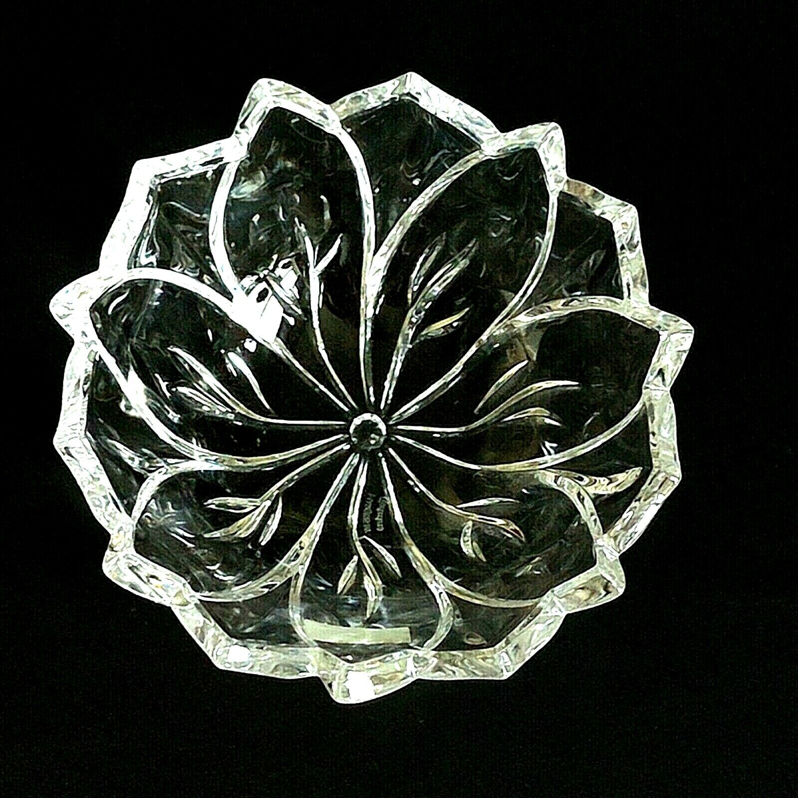 WATERFORD Marquis POINSETTIA Crystal 5\