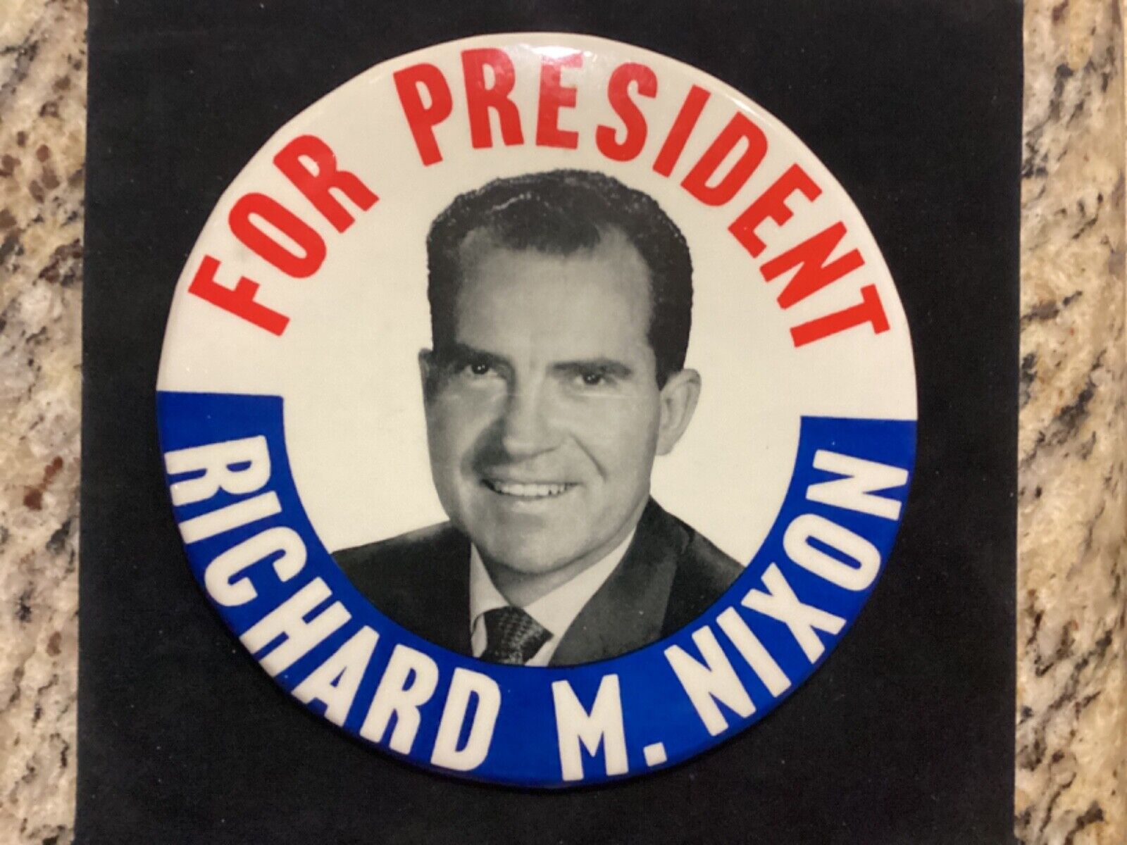FOR PRESIDENT RICHARD M. NIXON 6 INCH POLITICAL BUTTON