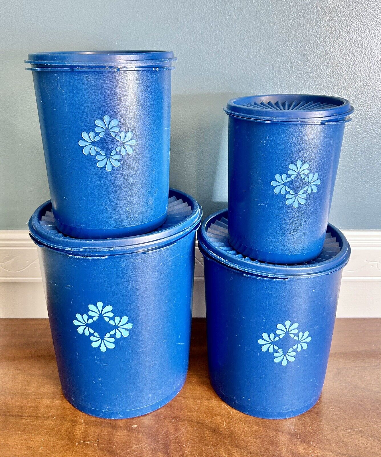 Vintage Tupperware canisters dark blue set of 4 w/ Lids (8 pcs) lot
