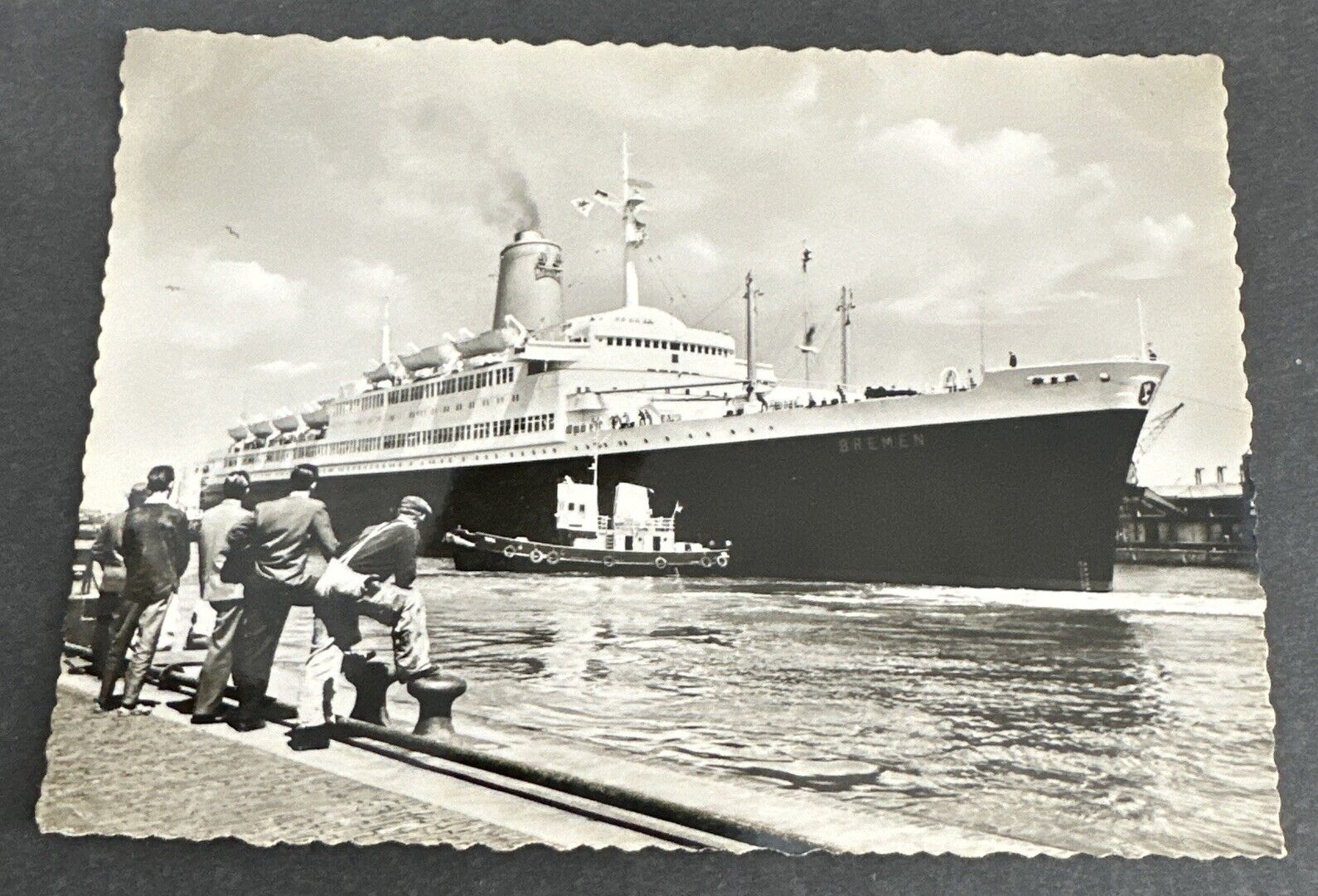 Postcard: Cruise Ship TS Bremen Flaggschiff des Norddeutschen Lloyd