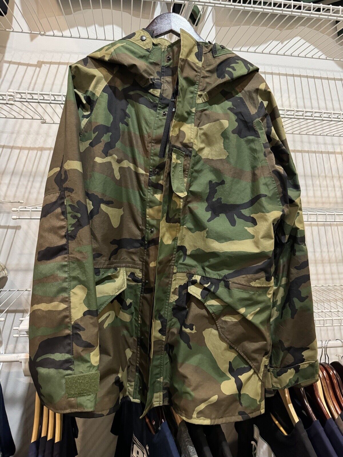 Military Cold Weather Parka Mens Medium Regular Woodland Camouflage Jacket Army