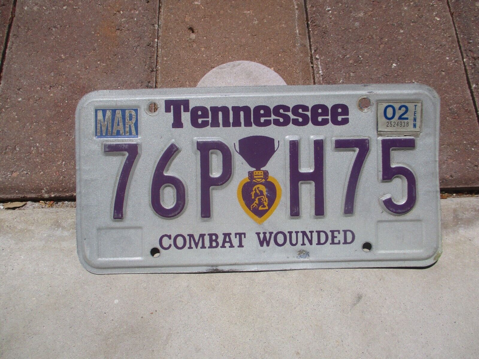 Tennessee 2002 Purple Heart license plate #  76  75