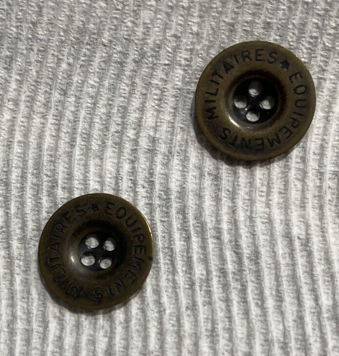 2 Vintage Militares Equipments Brass Buttons Military 4 Hole Buttons Pre-owned