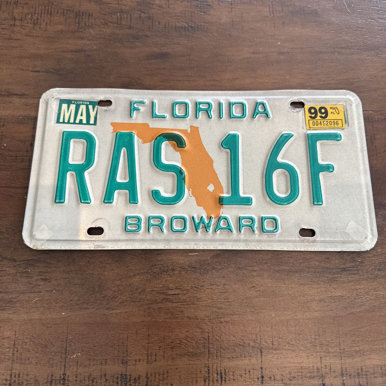 VINTAGE 1990\'S Florida License Plate Broward County FL RAS-16F