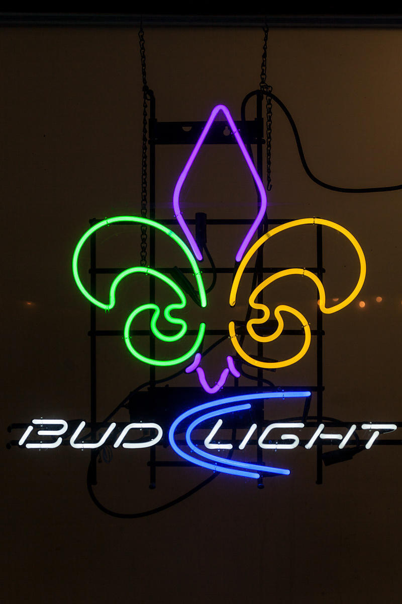 CoCo New Orleans Saints Fleur de Lis BVd Light Beer Neon Sign Light 24