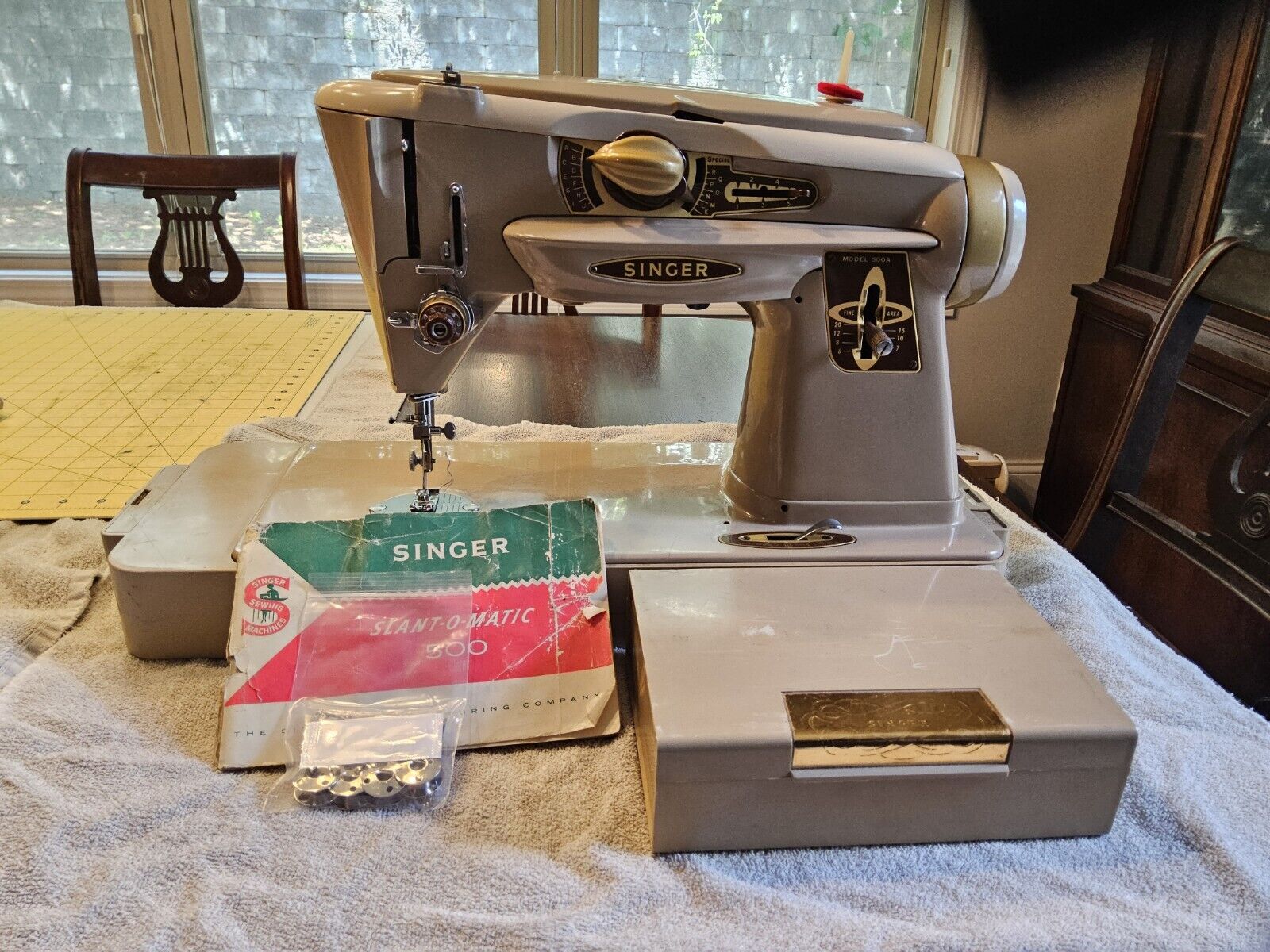 Singer 500a sewing machine cleaned and serviced V/g cond SN NC337905 w Access