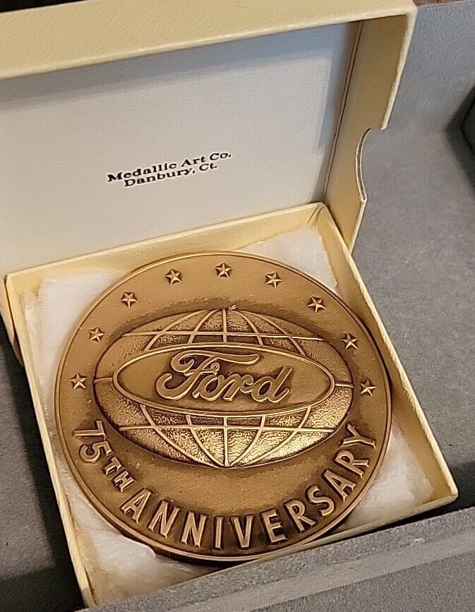 Ford 75th Anniversary Diamond Jubilee Medallion 1903-1978 Bronze Tone Mint