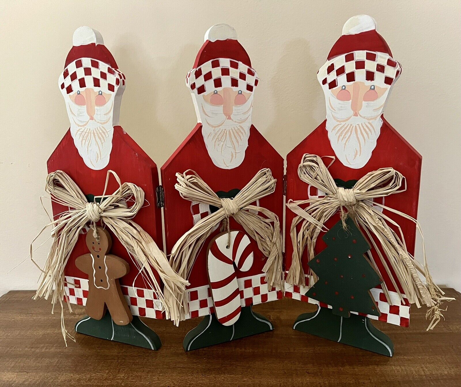 VINTAGE HANDMADE Wooden Tri Fold Santa Screen 15 in Holiday Christmas Decor