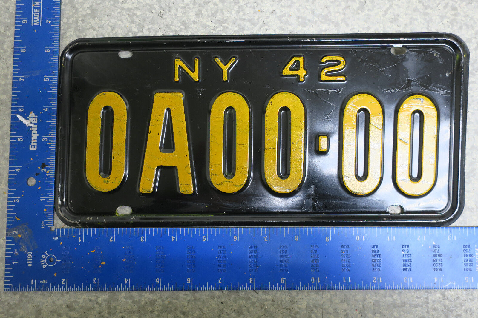New York License Plate Sample NY 1942 Tag # 0A00-00 42