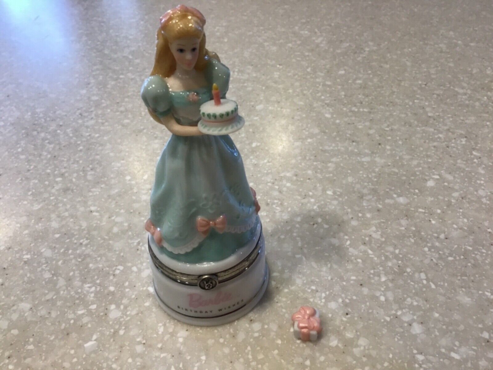 Birthday Wish Barbie hinge box w/ Present trinket - Retired PHB