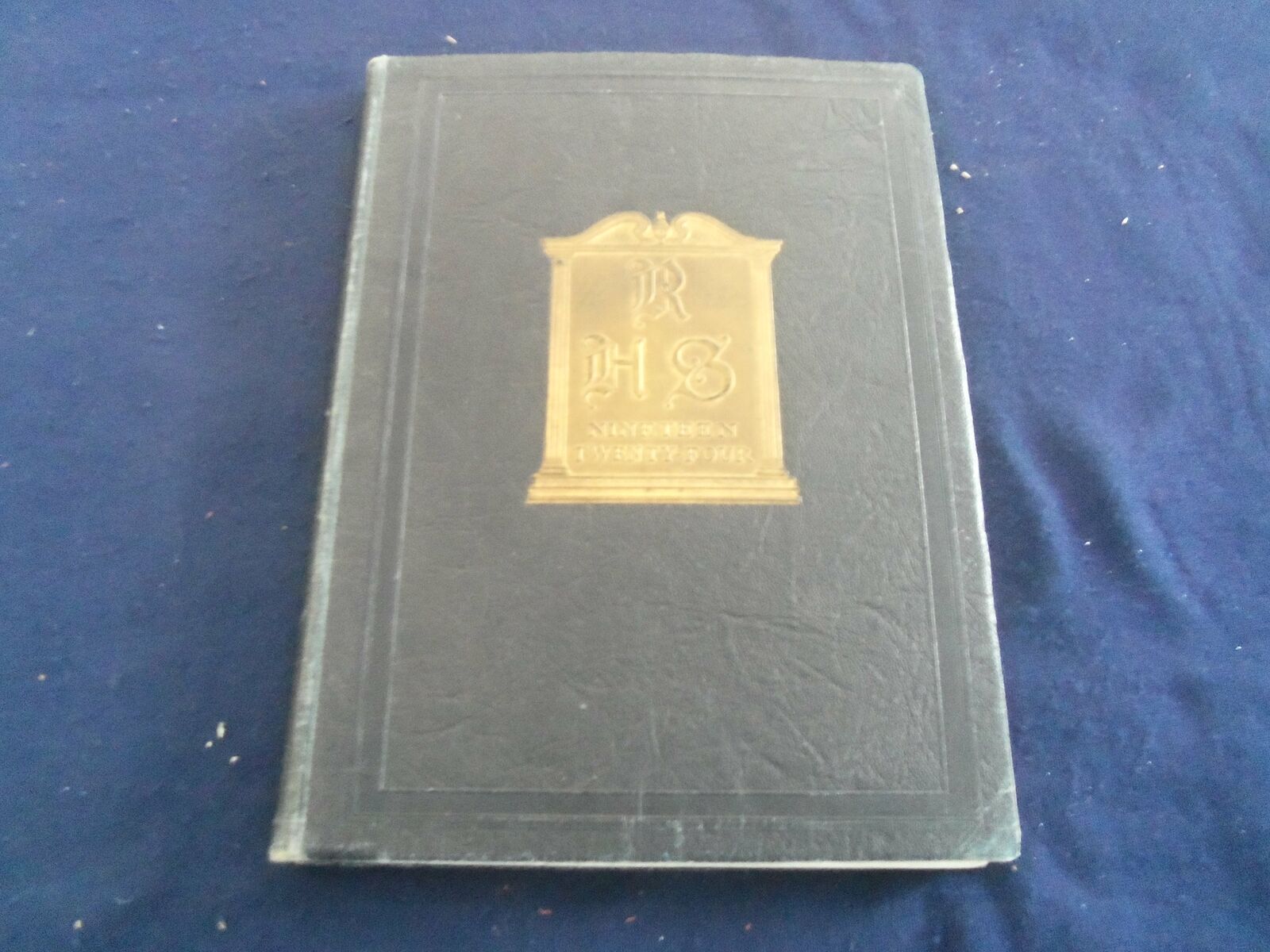 1942 THE ANNUAL ROCKFORD HIGH SCHOOL YEARBOOK - ROCKFORD, ILLINOIS - YB 2599