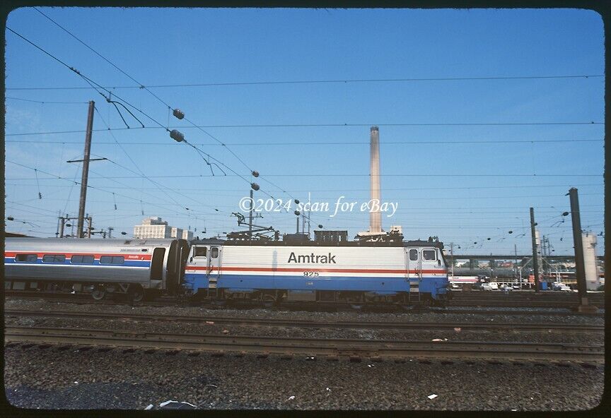 Amtrak AEM7 Electric Passenger Train Action Philadelphia Original Kodachrome