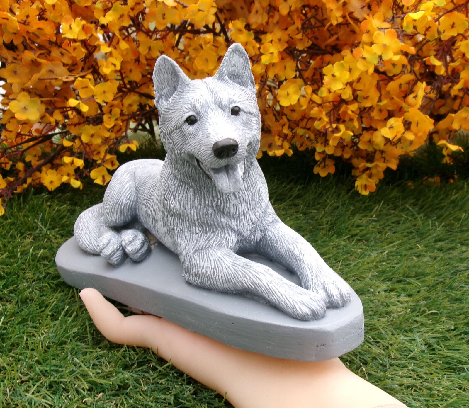 German Shepherd Dog Figurine Concrete Dog lovers gift paperweight Pet loss Memor
