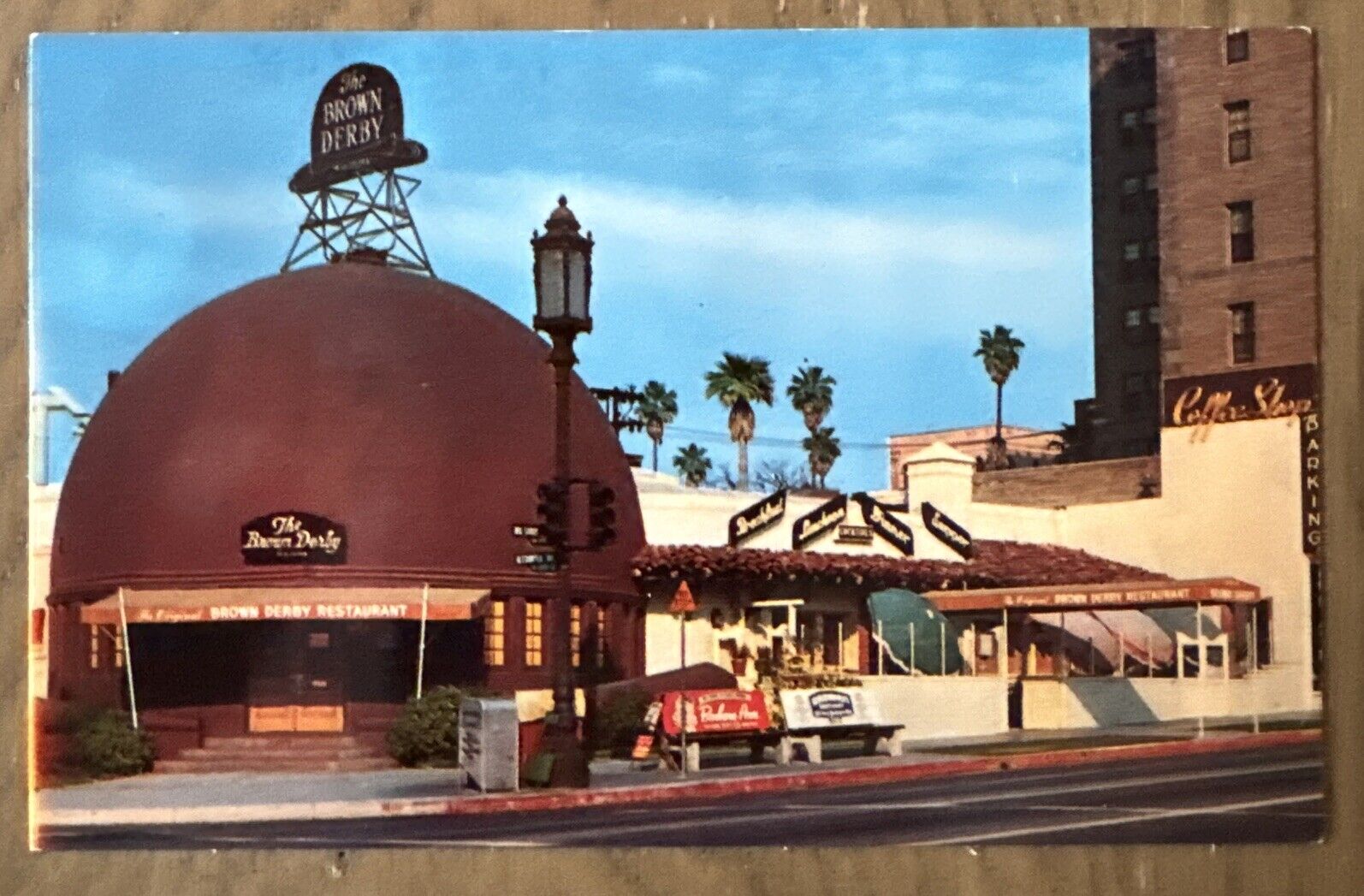 Los Angeles California CA Brown Derby Restaurant Vintage Postcard