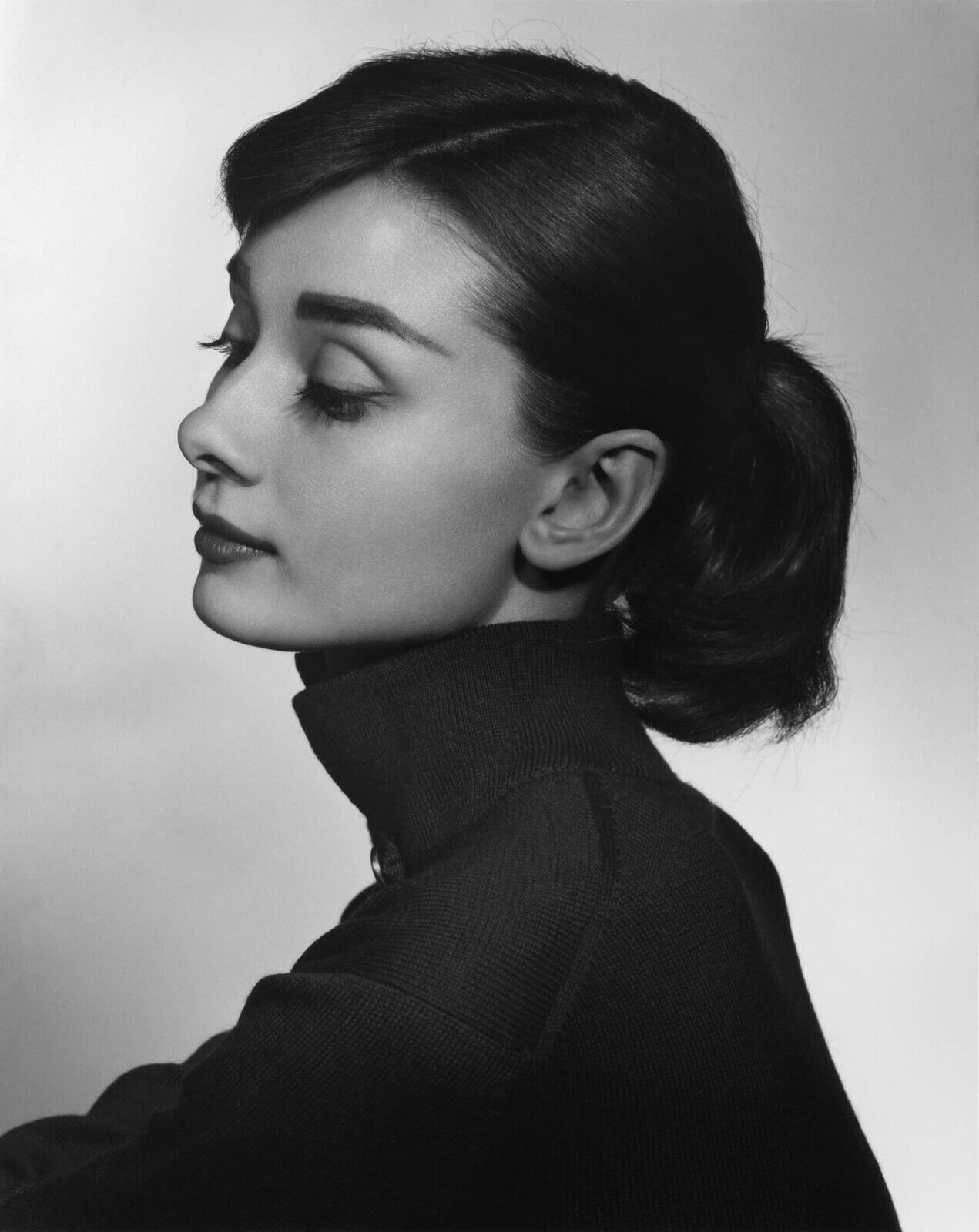 Actress Audrey Hepburn 1956 Classical Hollywood Cinema Picture Photo 4\