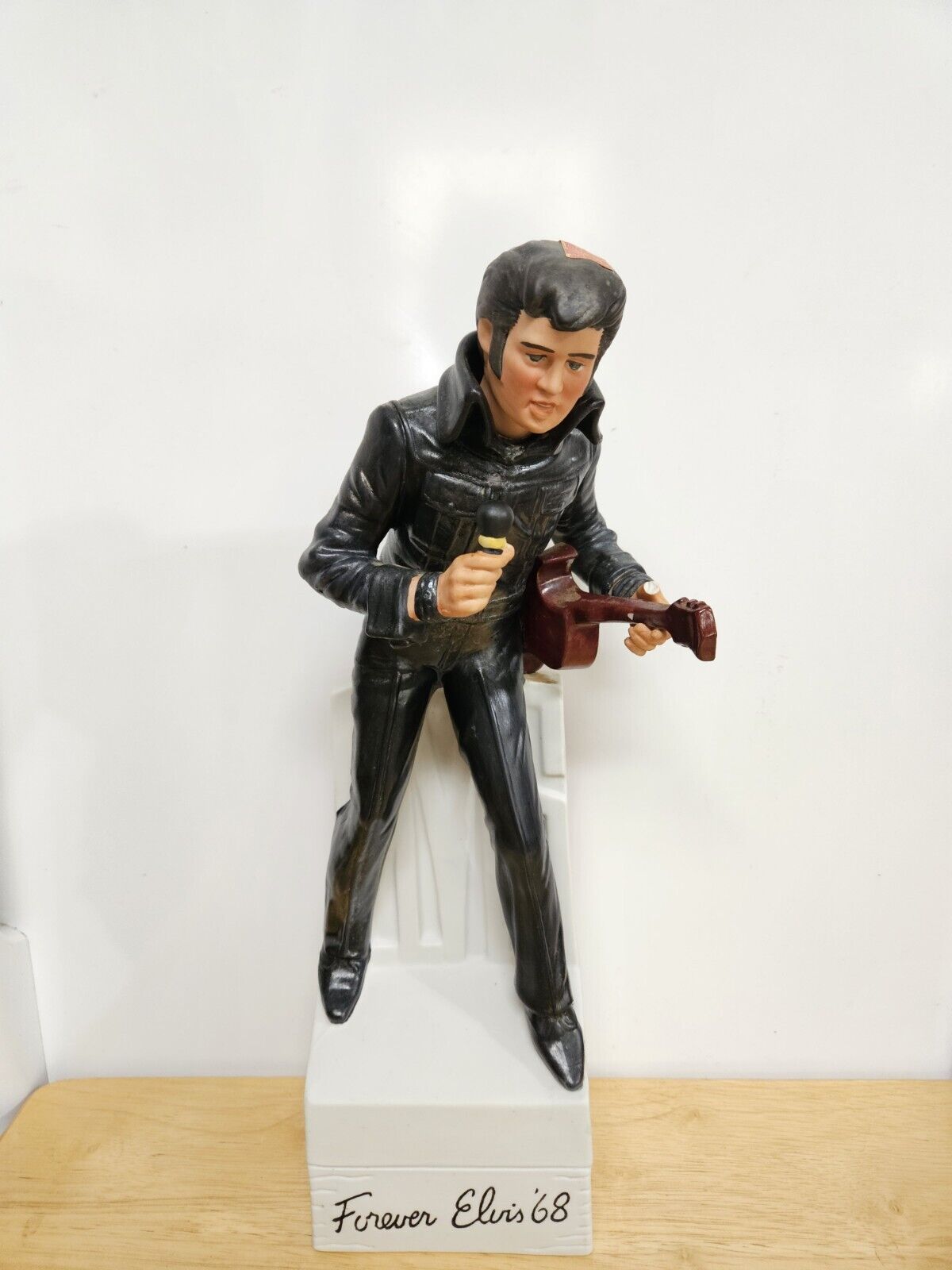 Vtge 70s Forever Elvis '68 Decanter Music Box By Mccormick 15