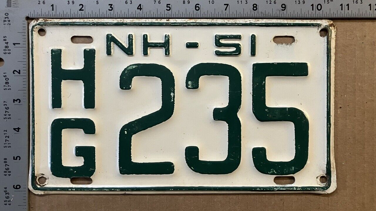 1951 New Hampshire license plate HG 235 Hillsborough Ford Chevy Dodge 14300