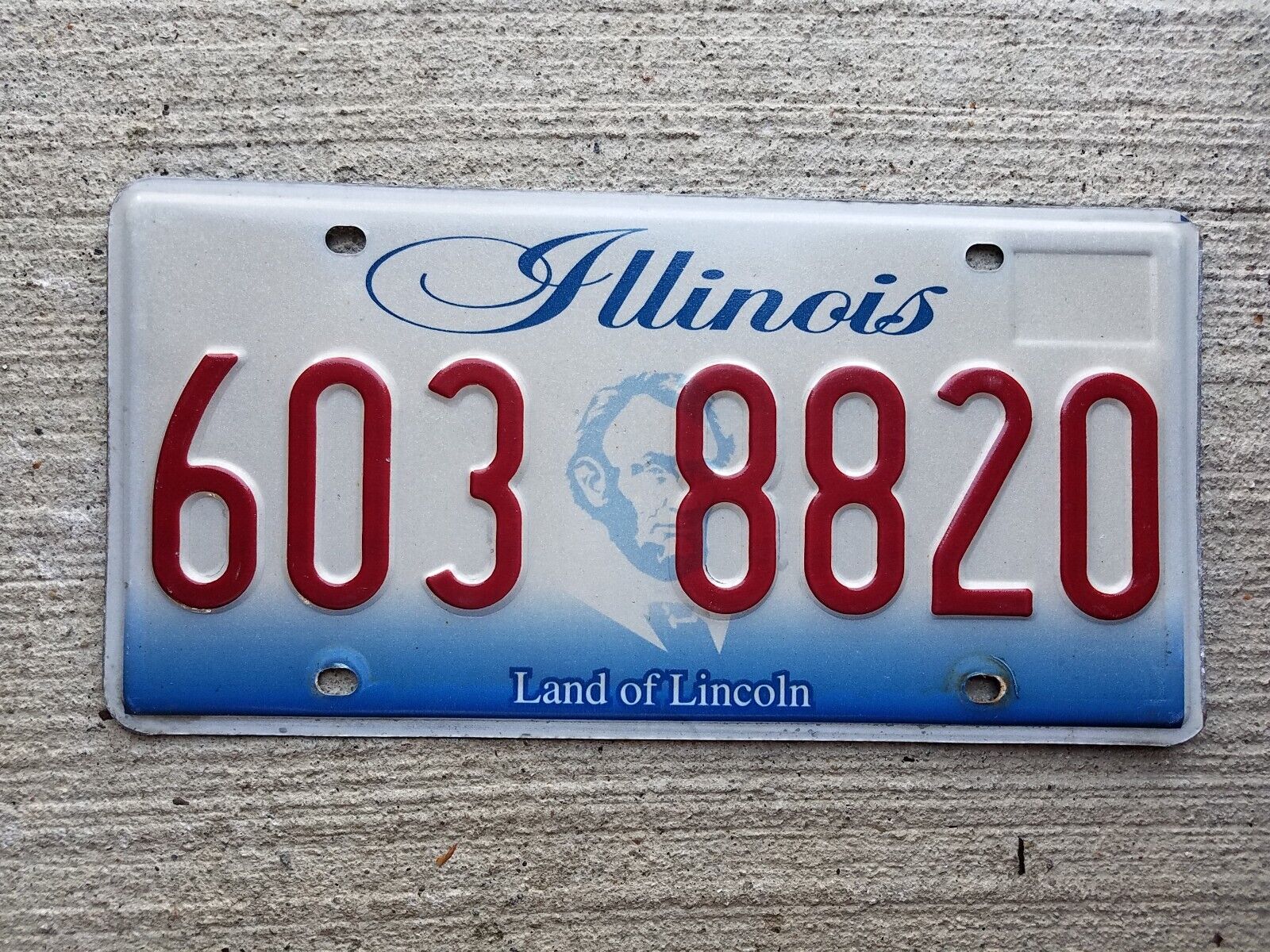 2007 Illinois LICENSE PLATE 603 8820