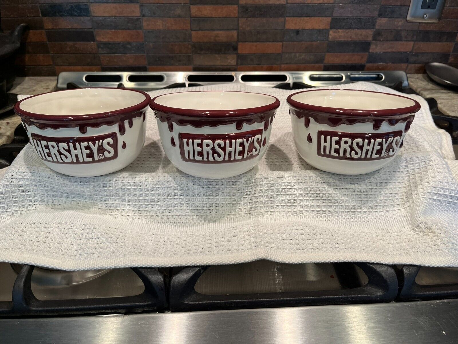 3 Vintage Hershey\'s Chocolate Dessert Ice Cream Bowls for Houston Harvest