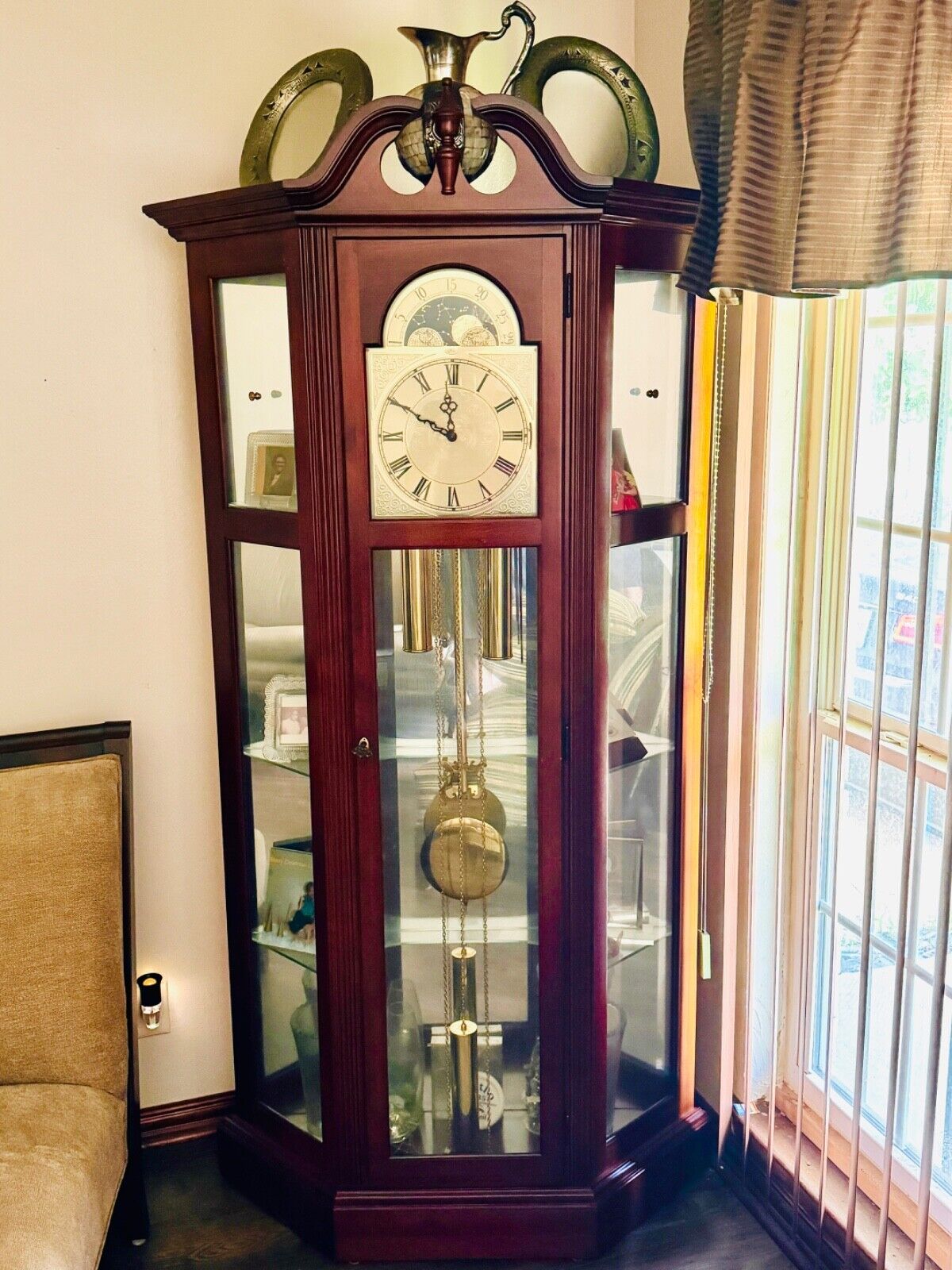 Timeless Elegance: Limited Edition Ridgeway Canted-End Curio Grandfather Clock