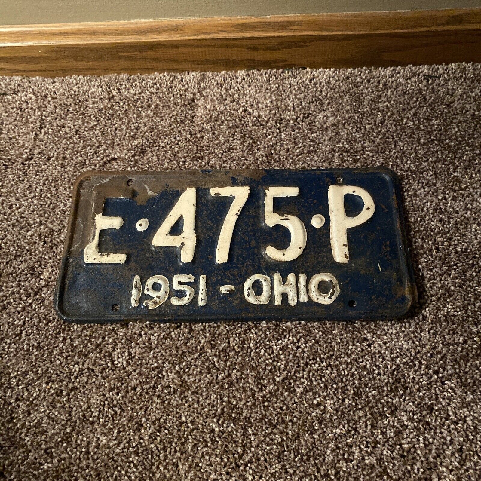 (1) Trendy Vintage 1951 Ohio License Plate Blue