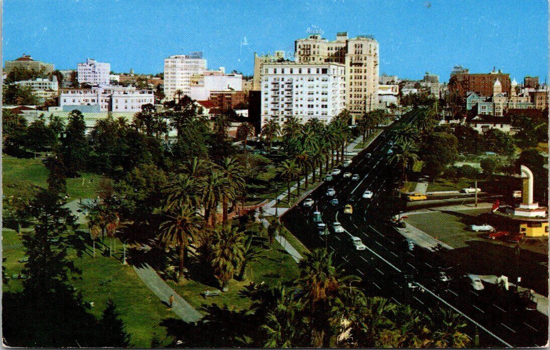 Lafayette Park & Wilshire Boulevard Los Angeles California Vintage Postcard