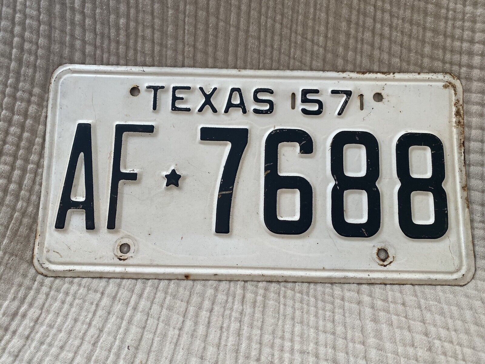 Vintage 1957 Texas license plate AF7688