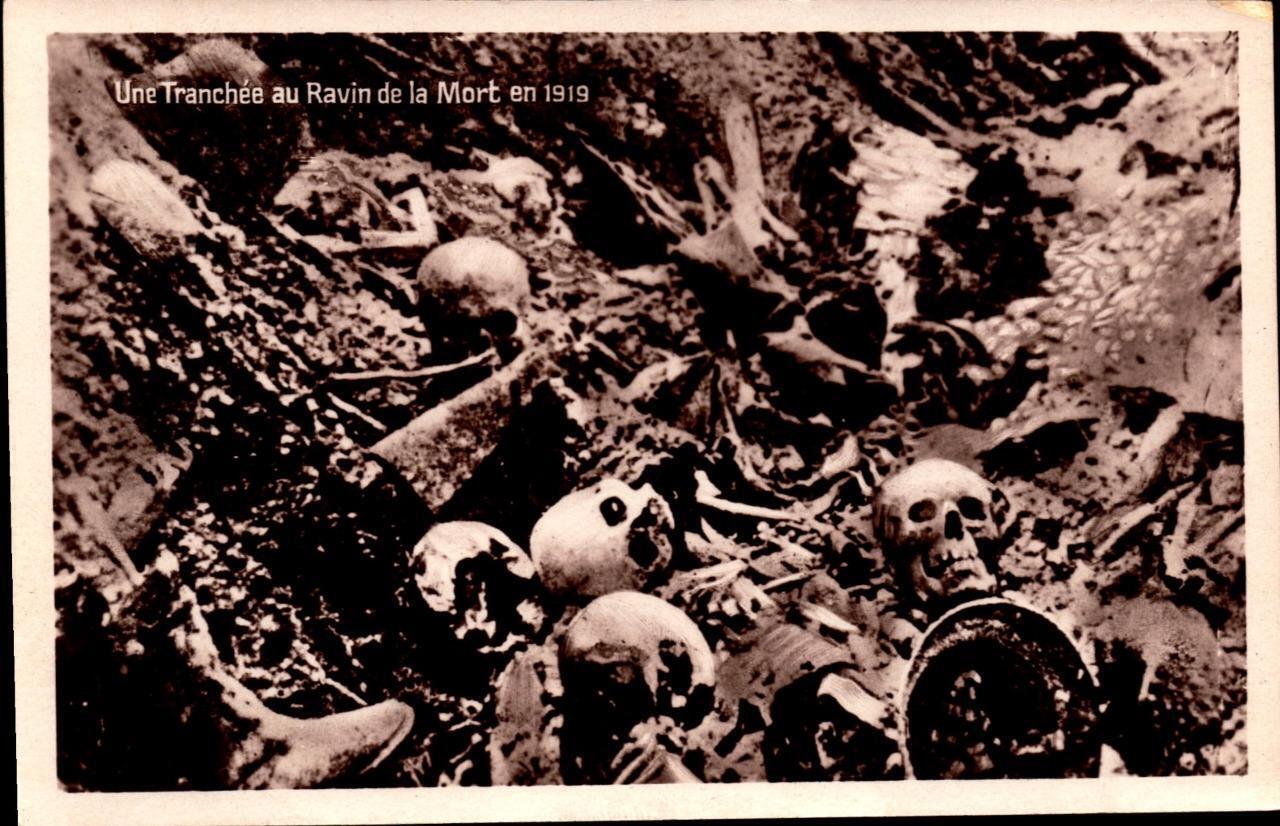 REAL PICTURE POSTCARD -CPA a trench at ravine of death 1919 WORLD WAR ONE  BK46