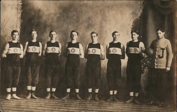 RPPC St.JU Men\'s Basketball Team Saint Judes? Real Photo Post Card Vintage