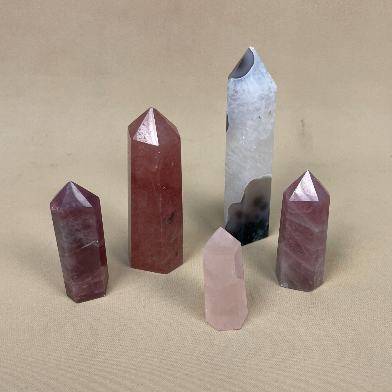 5 Pieces of Natural Quarts Crystal Stone Towers Pink White Polished Gemstone