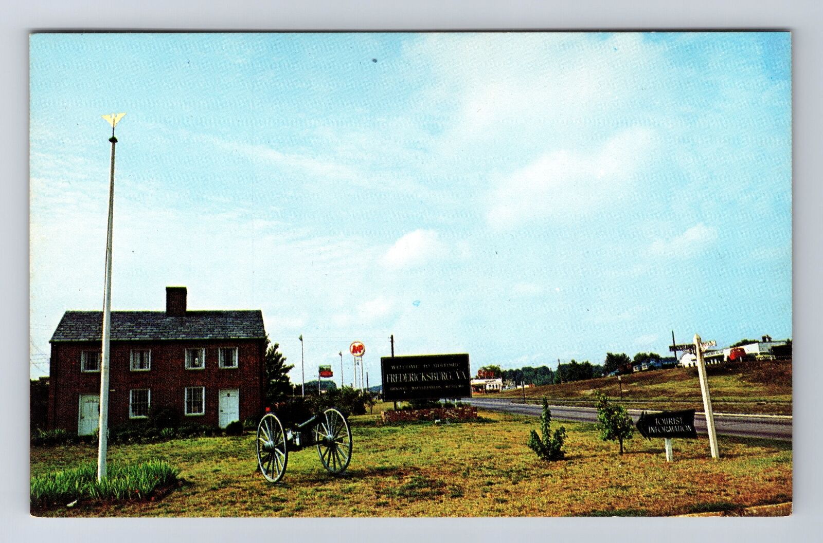 Fredericksburg VA-Virginia, Currently Information Center, Vintage Postcard