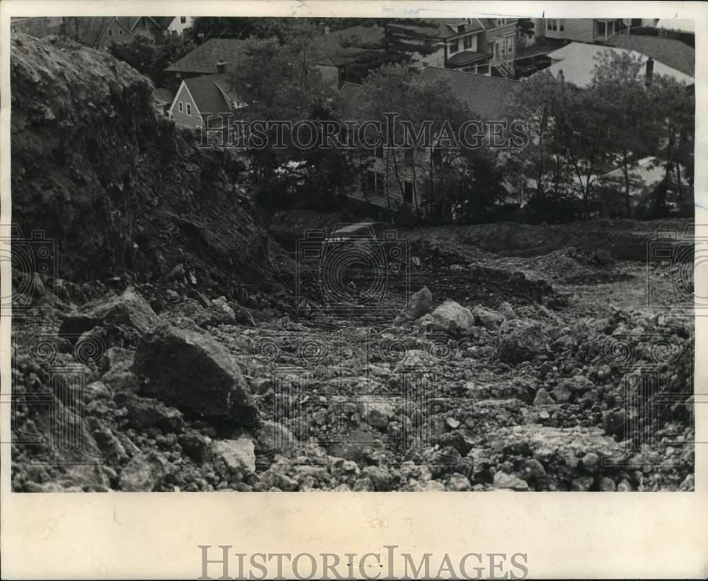 1970 Press Photo Construction Site in Grymes Hill, New York - sia29641