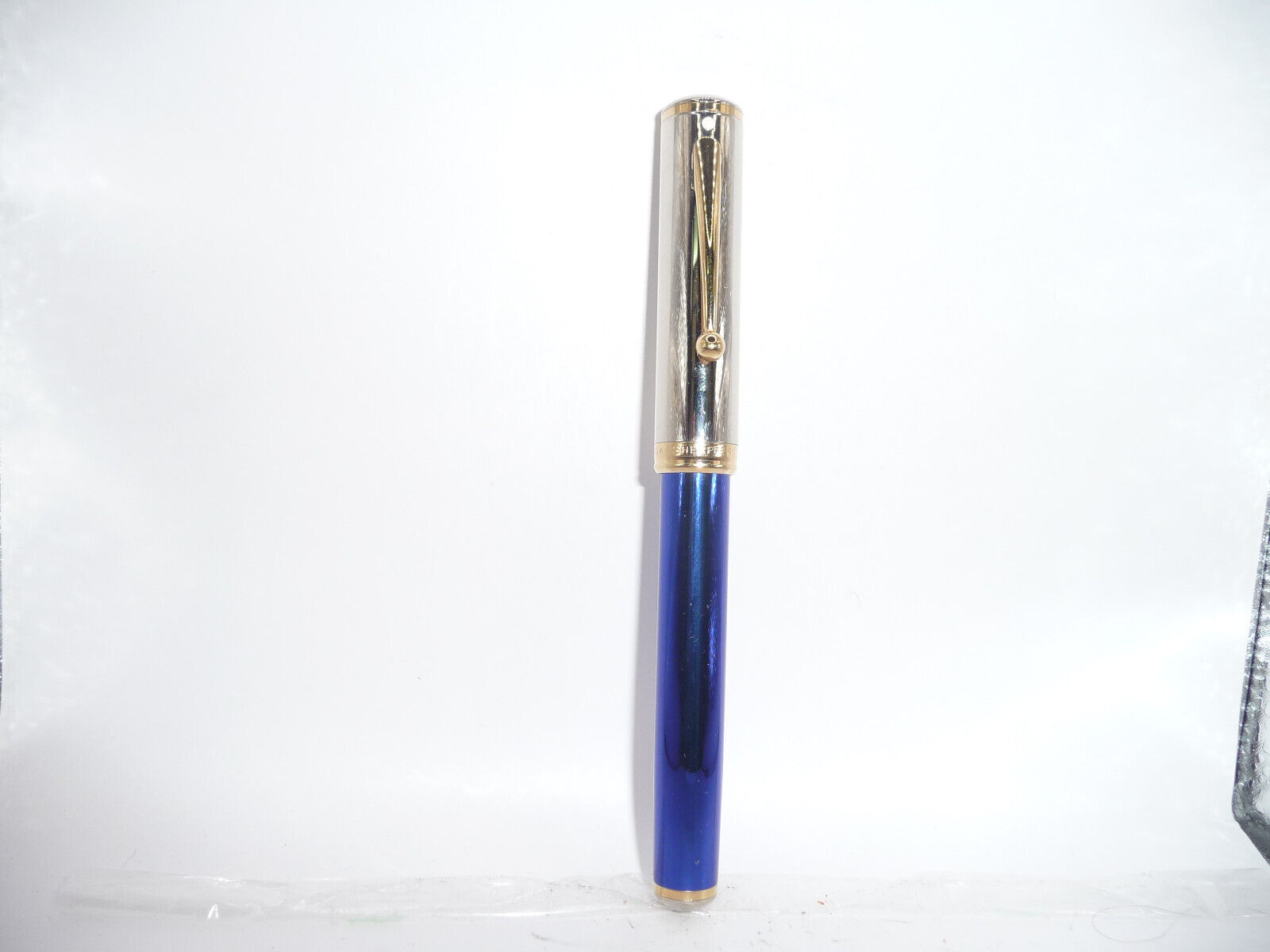 Sheaffer Levenger Il  White Dot Fountain Pen-palladium cap-gloss blue-extra fine