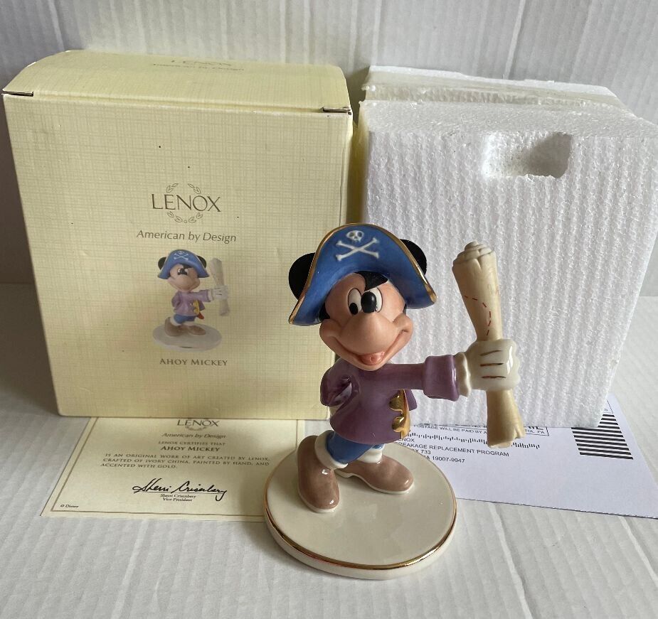 NEW In Box  LENOX DISNEY SHOWCASE AHOY MICKEY, MICKEY MOUSE AS A PIRATE FIGURINE