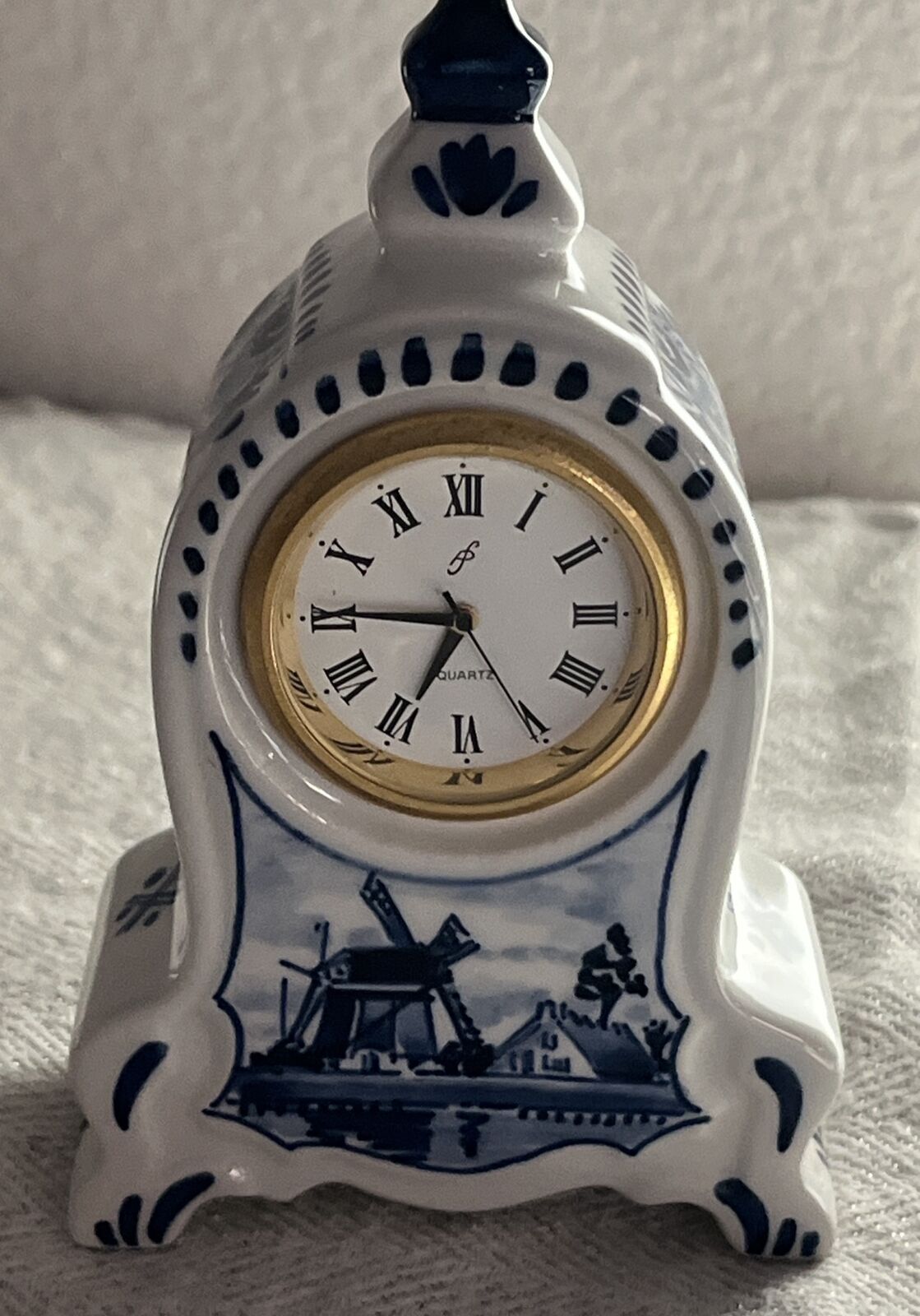 Delft Blue Dutch Ceramic Miniature Clock Hand Painted 4.5 