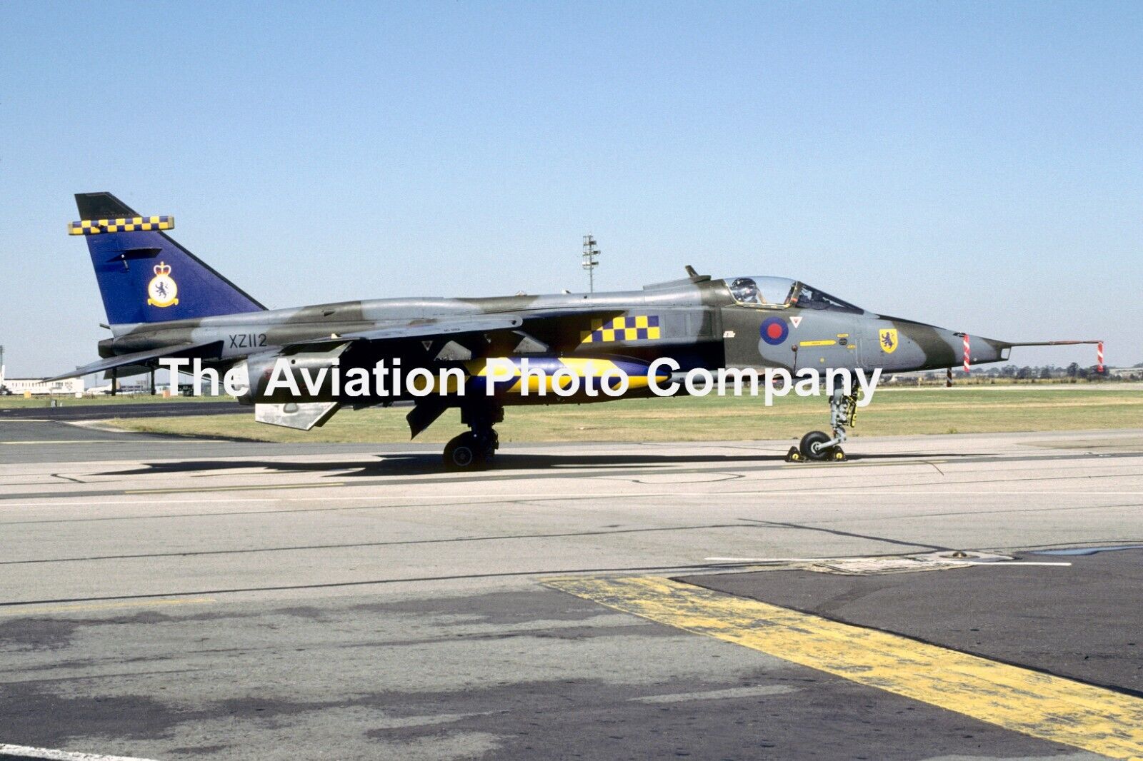 RAF 54 Squadron Sepecat Jaguar GR.1 XZ112 (1991) Photograph