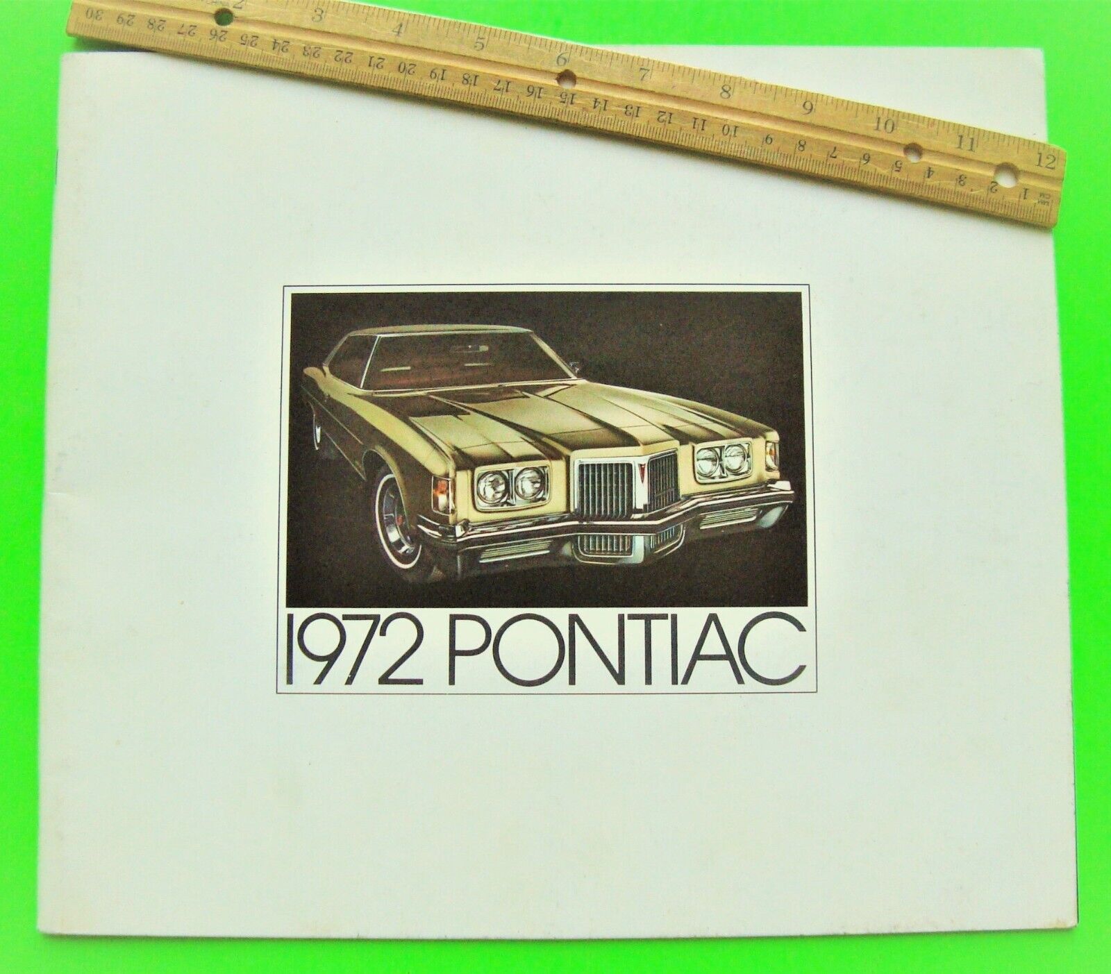 1972 PONTIAC MASSIVE 60-pg PRESTIGE BROCHURE Grand Prix GTO Wagons TRANS AM Xlnt